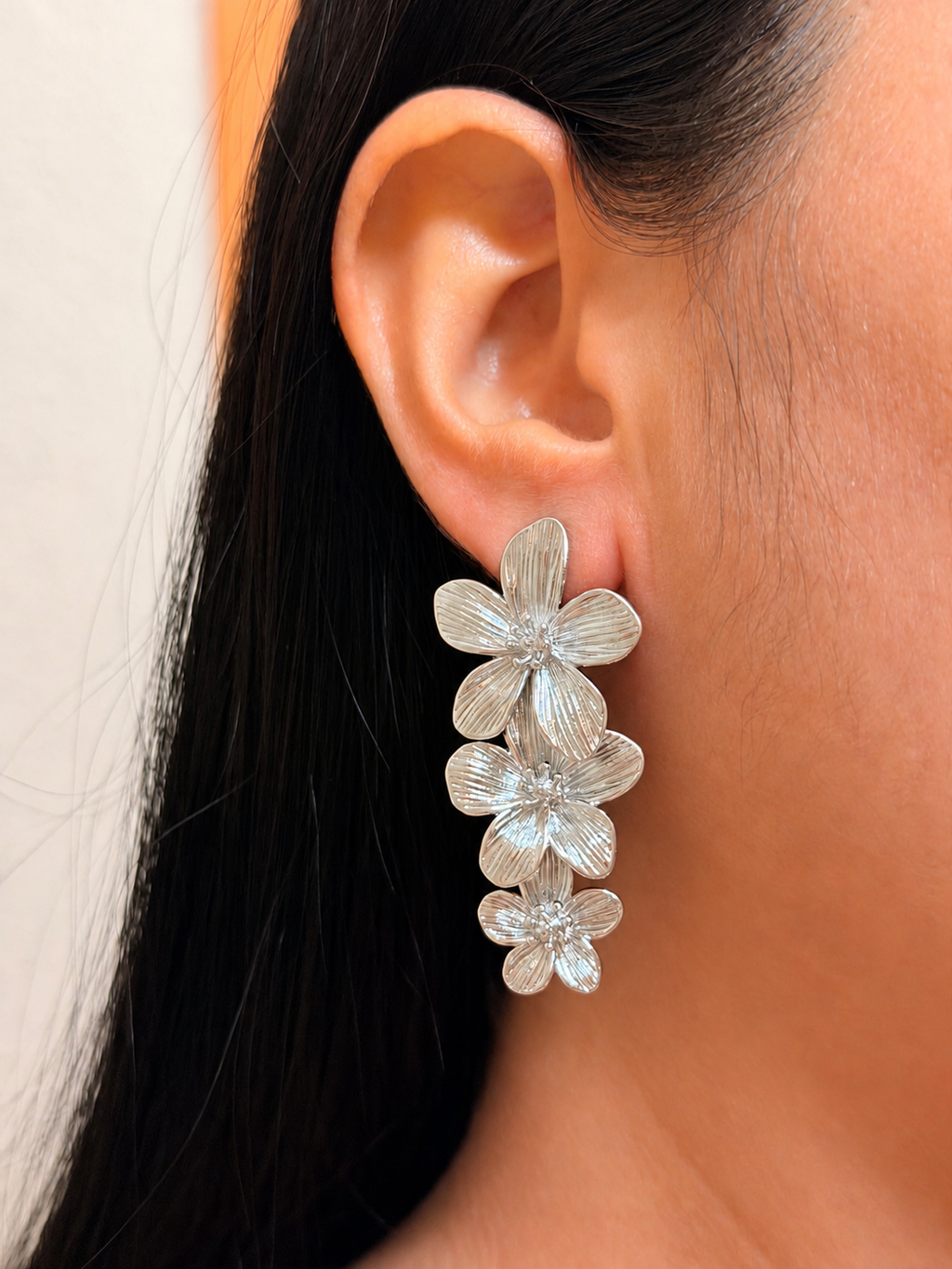 ARETES CASACADA SILVER