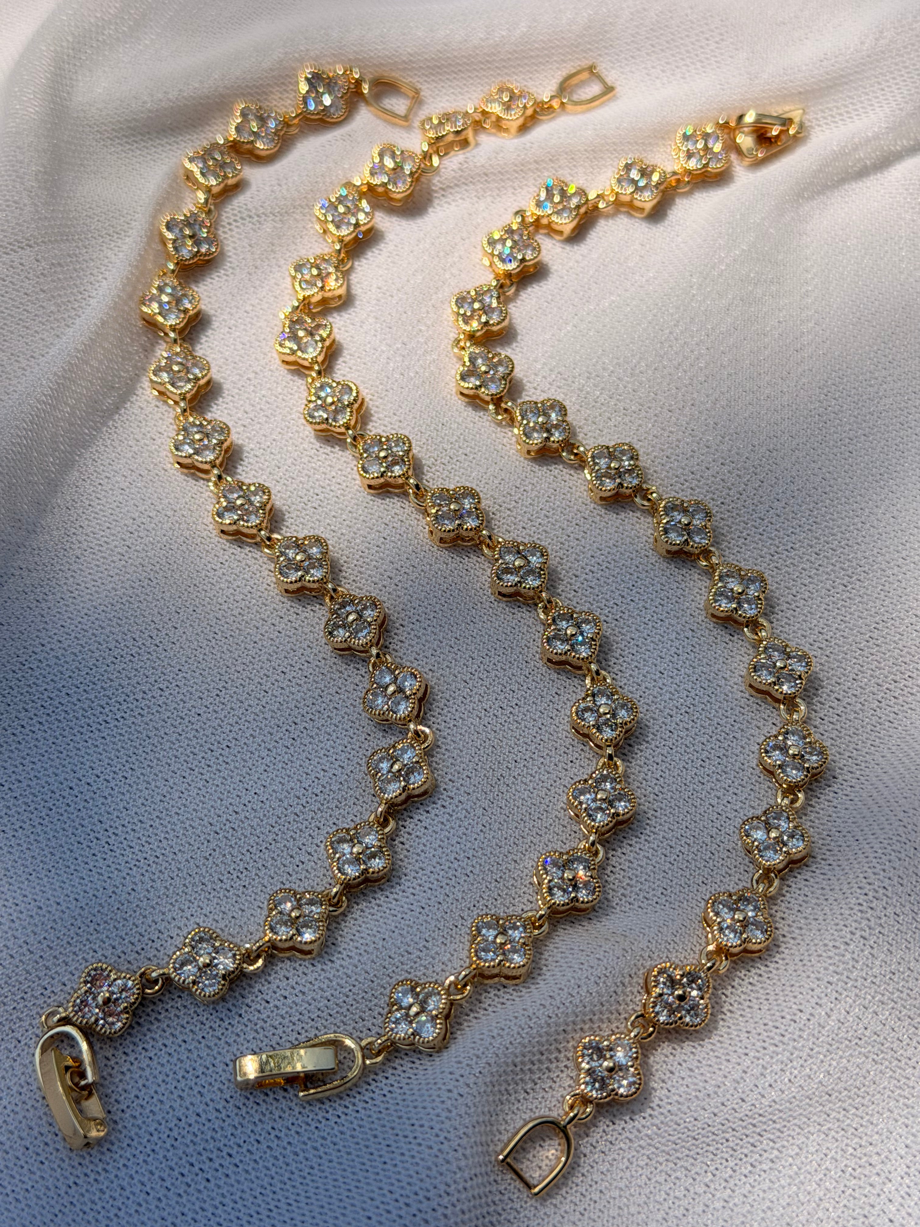 PULSERA TREBOL SHINY