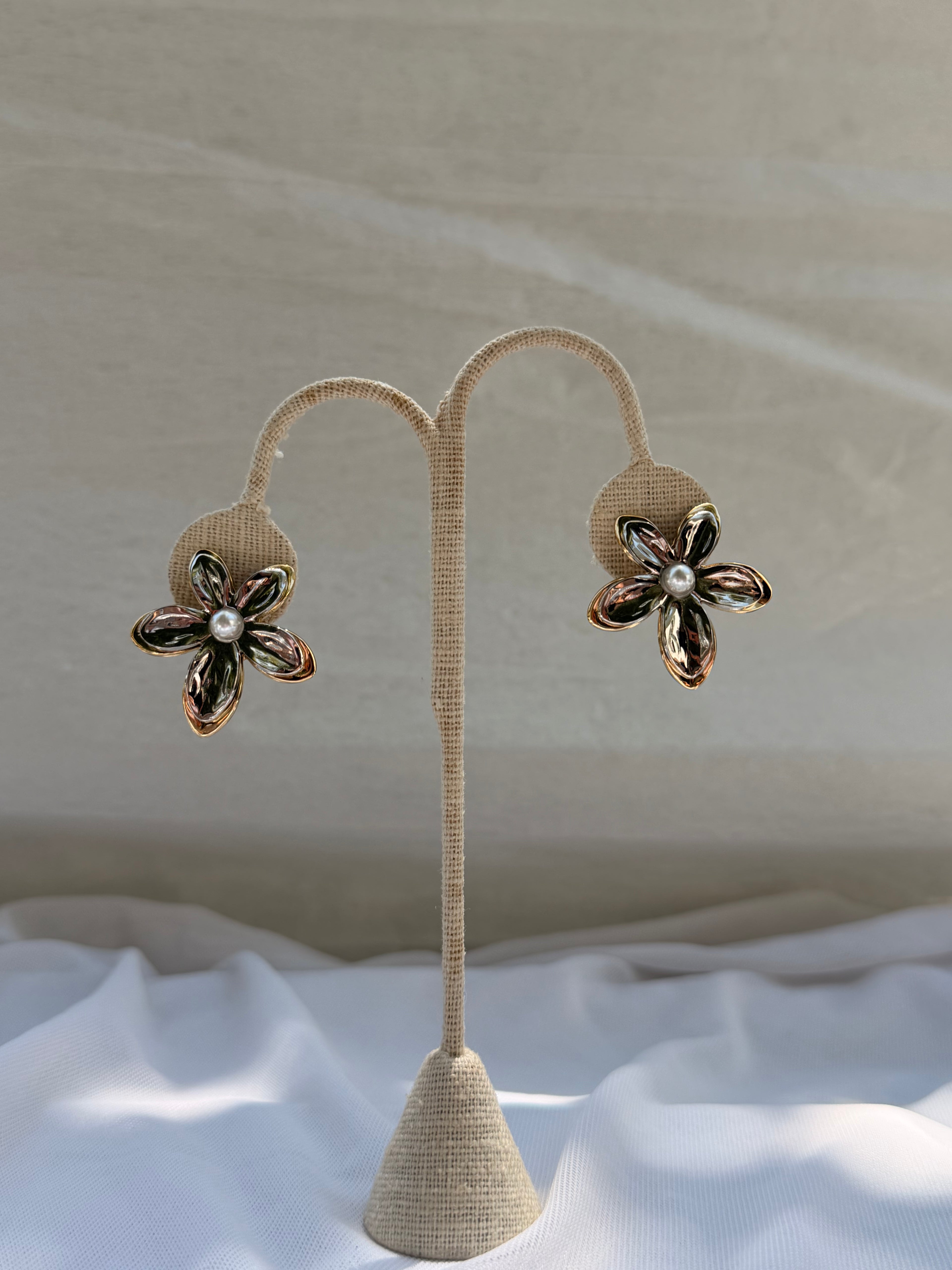 ARETES FLOR BICOLOR