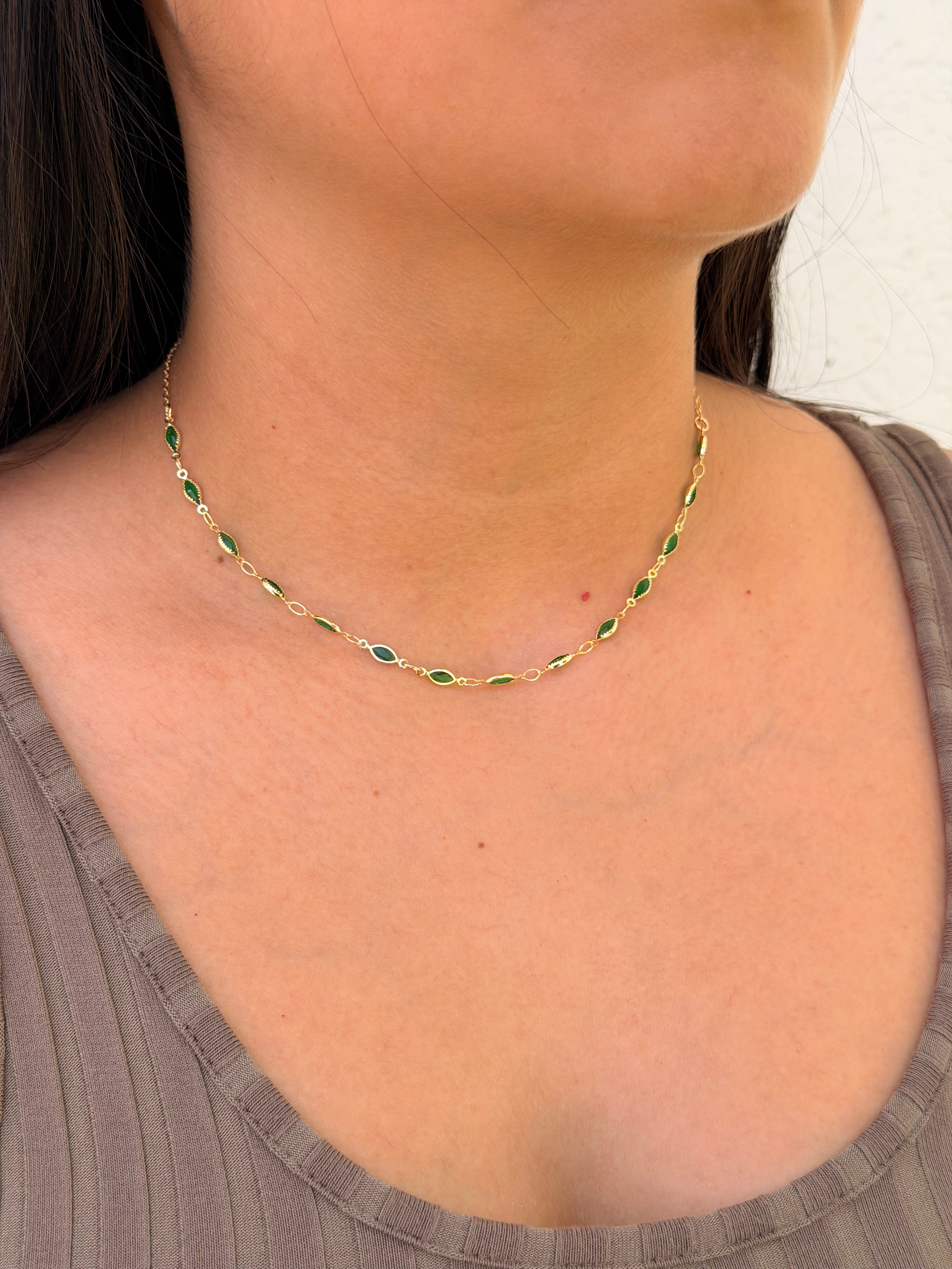 GARGANTILLA GREEN CRYSTALS