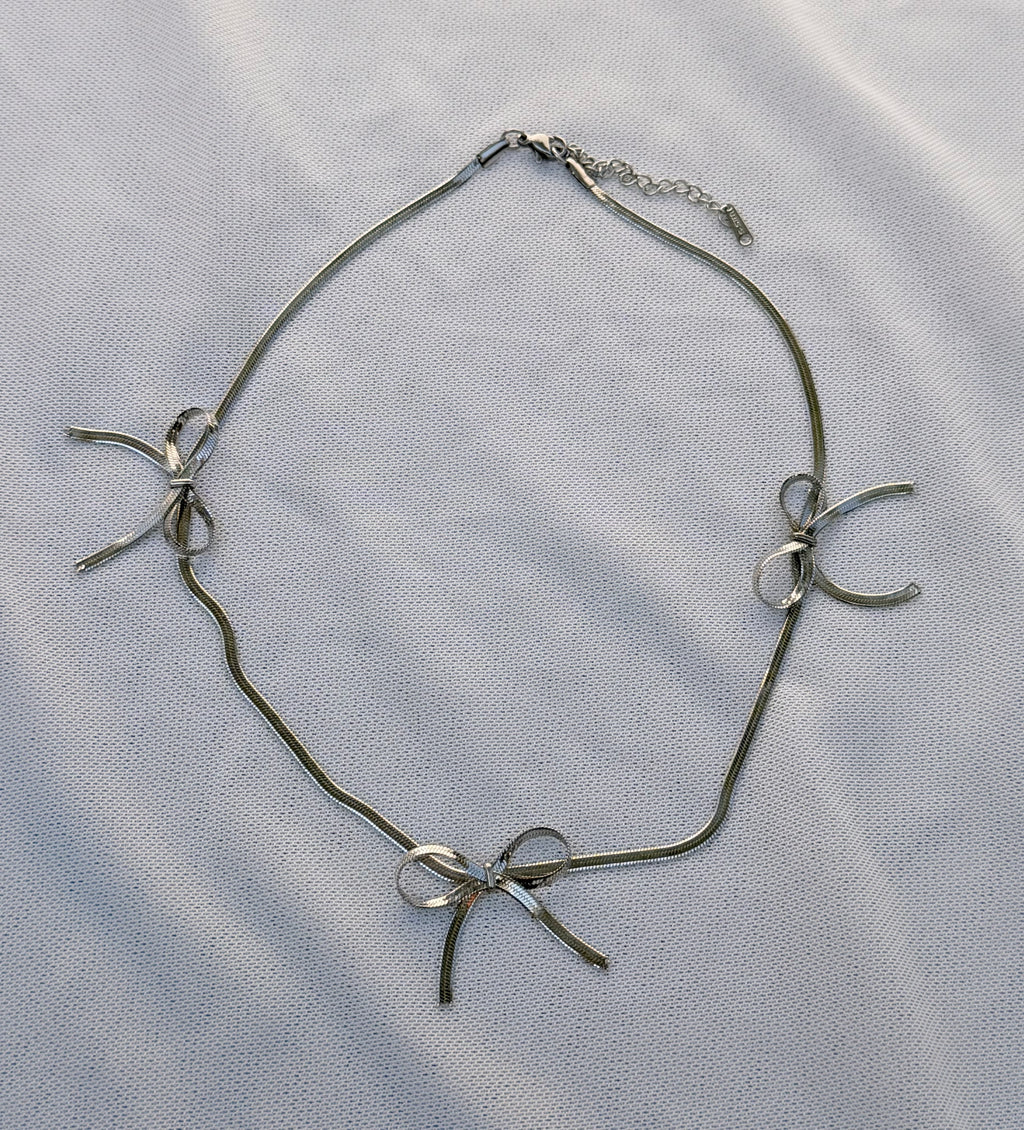 COLLAR MOÑOS SILVER