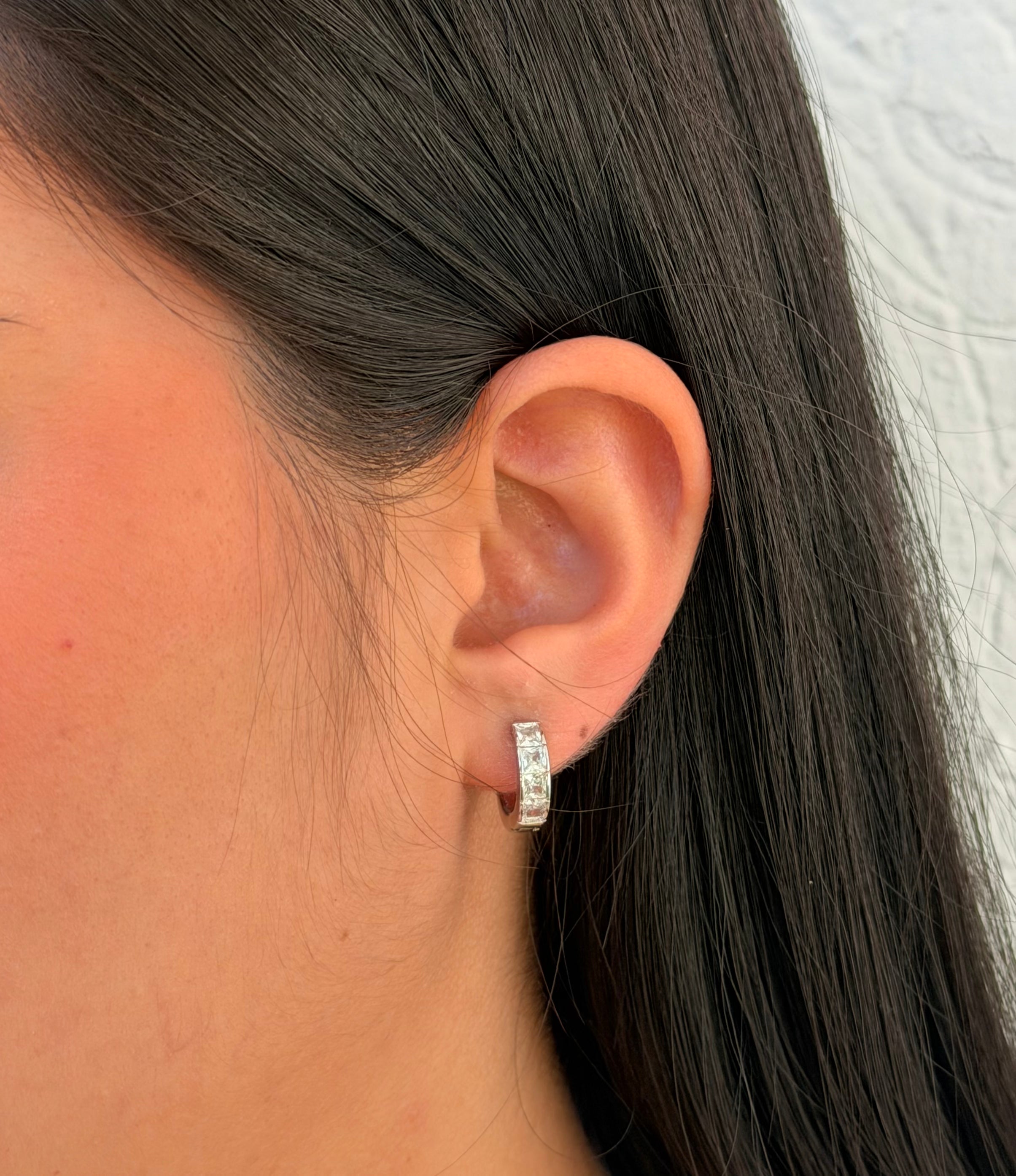 HUGGIES CRYSTAL SILVER