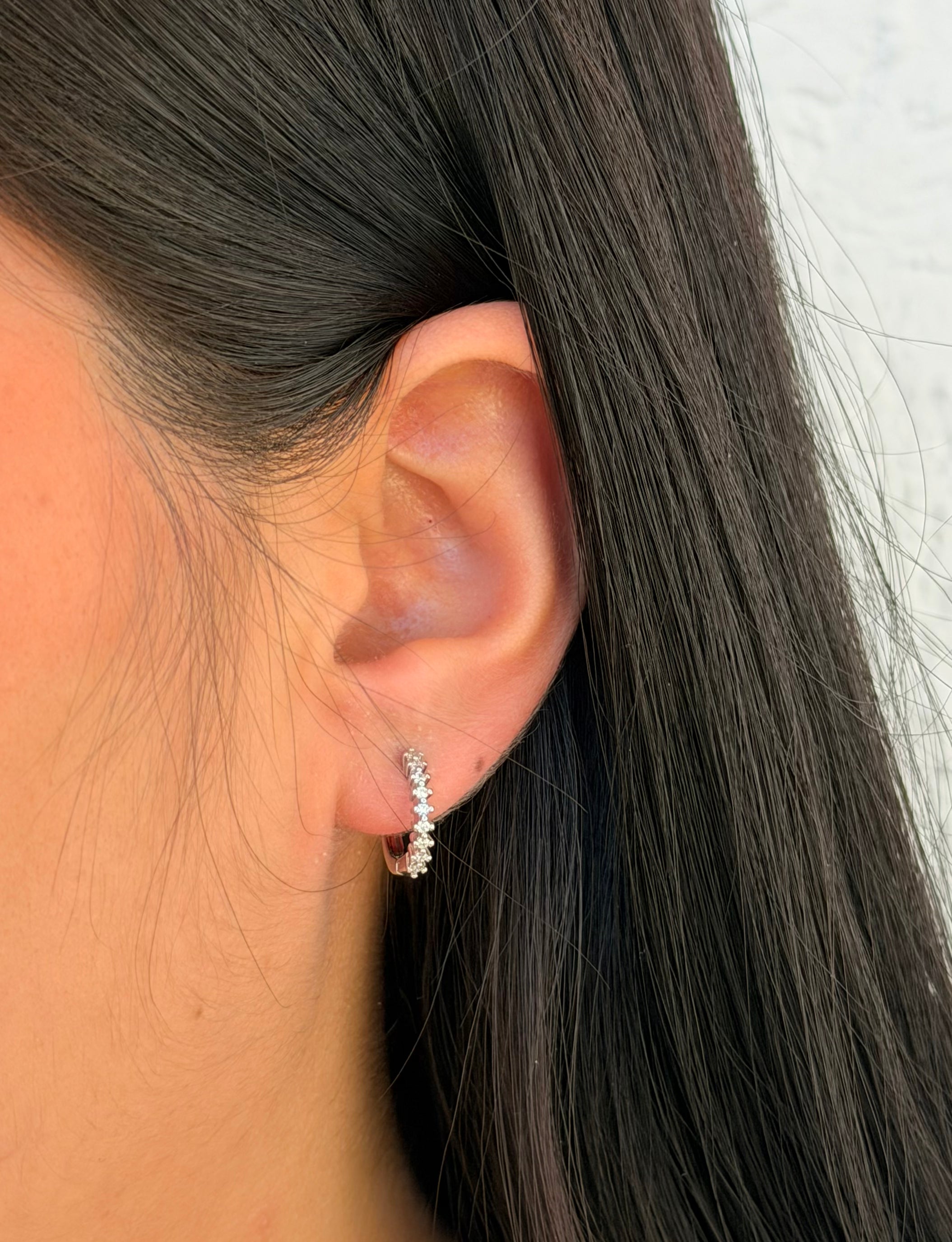 HUGGIES SHINNY SILVER