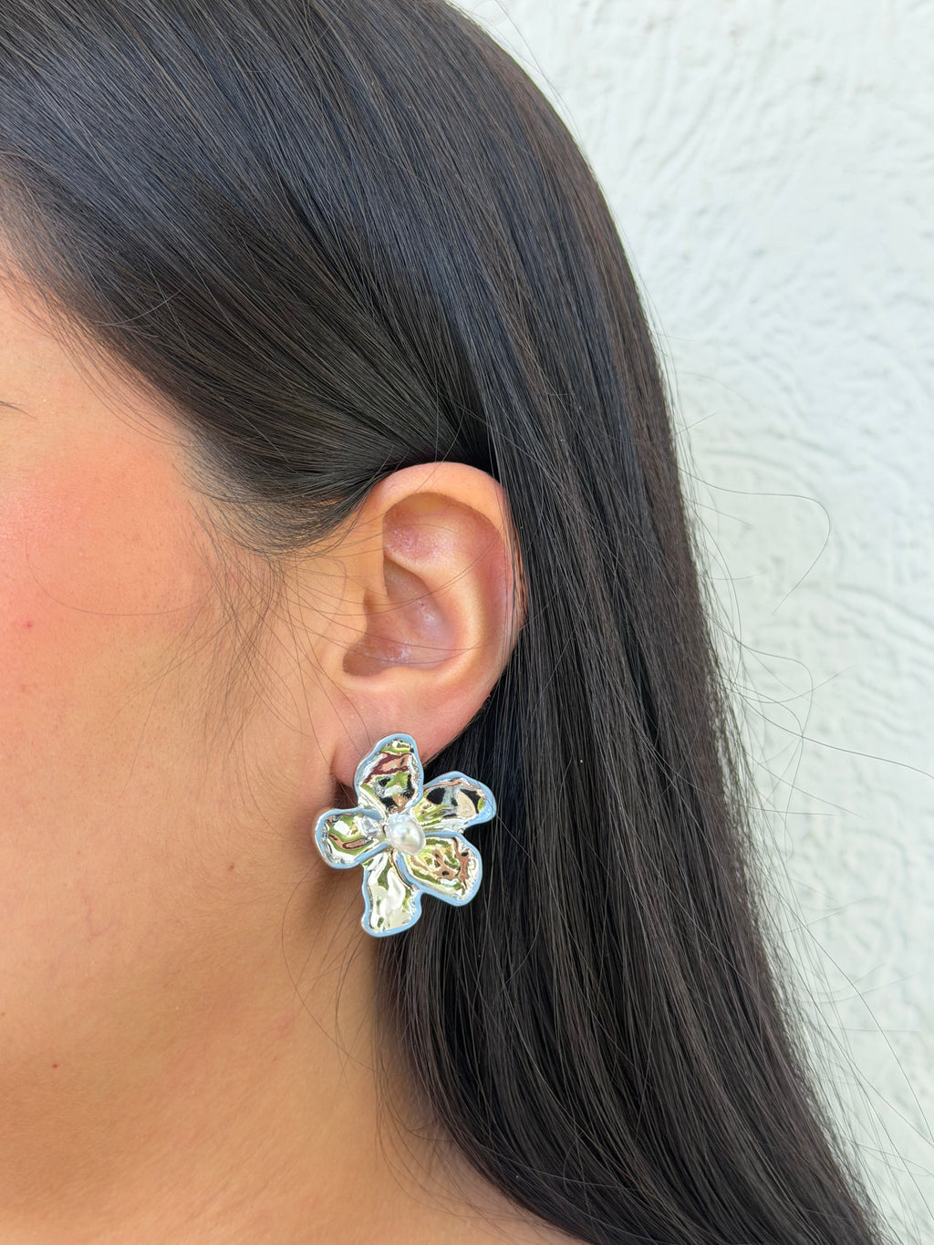 ARETES FLOWER SILVER